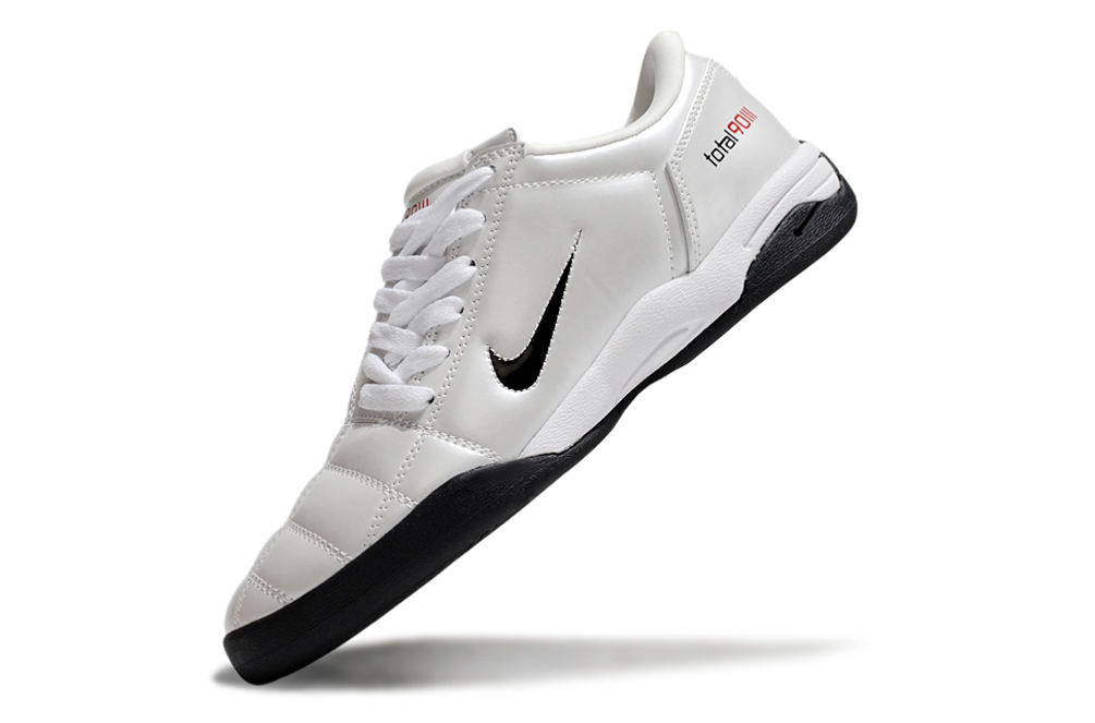Nike T90 IC