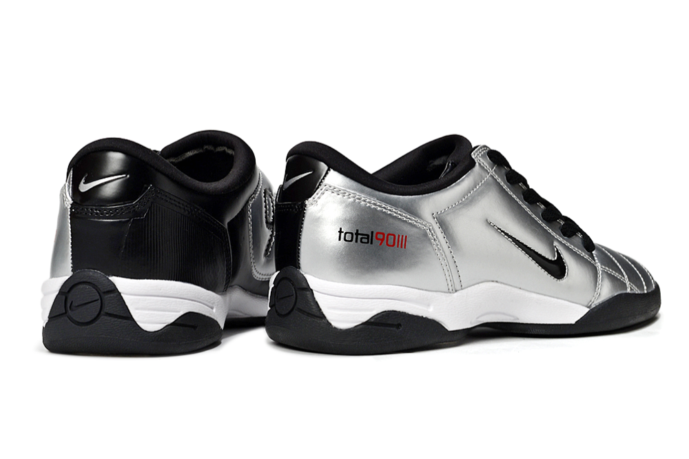 Nike T90 IC