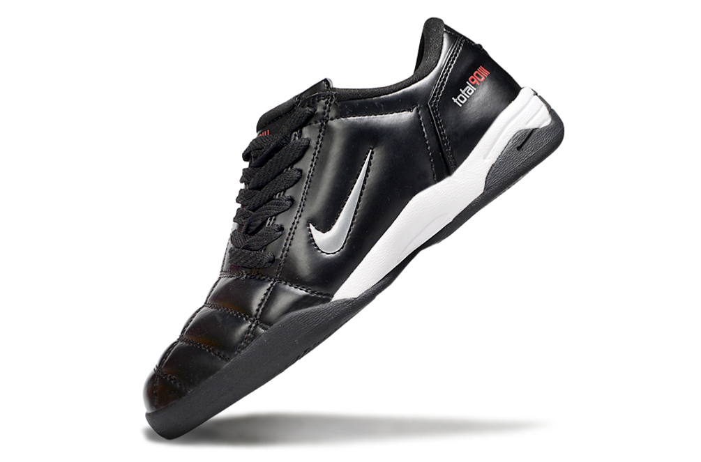 Nike T90 IC