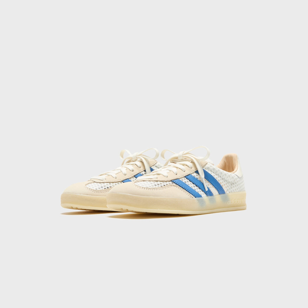 adidas Gazelle Indoor - Off White / Focus Blue / Warm Vanilla