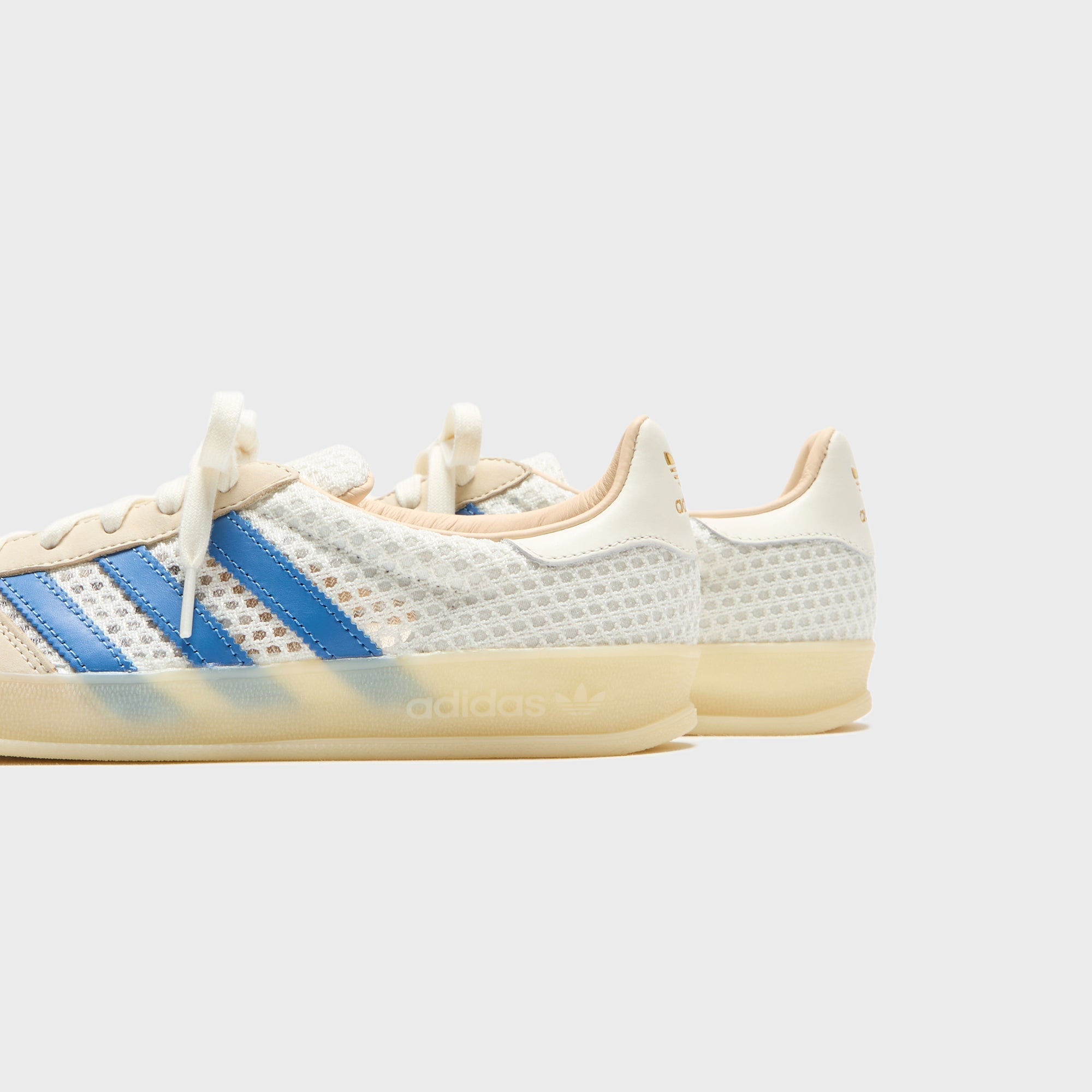 adidas Gazelle Indoor - Off White / Focus Blue / Warm Vanilla