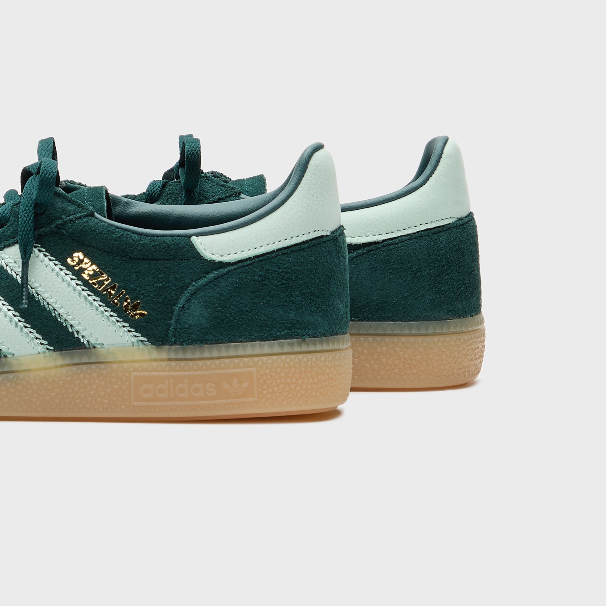 adidas WMNS Handball Spezial - Aurora Ivy / Ash Green / Gum 1