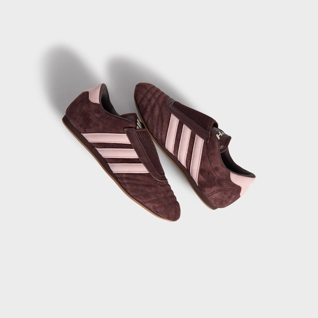 Kith Women for adidas Originals Taekwondo - Shale / Corsage