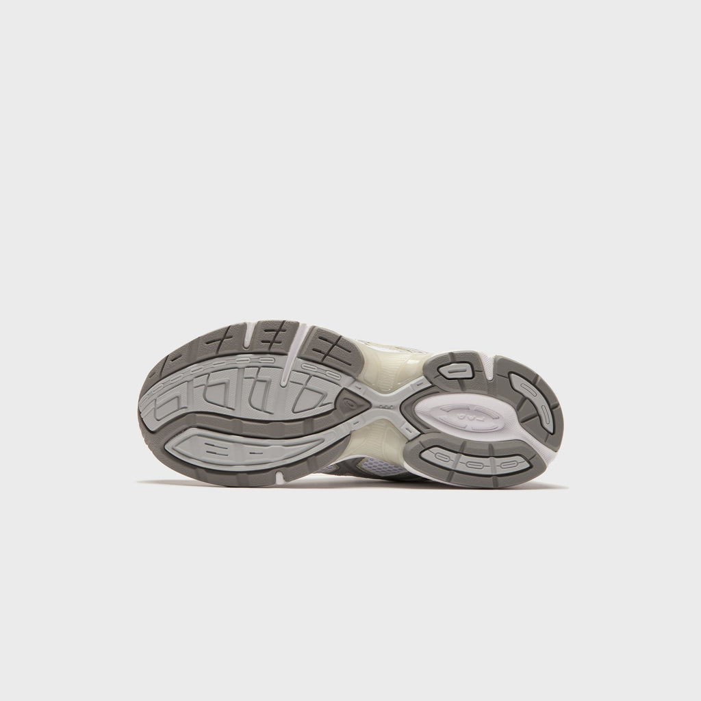 ASICS Gel-1130 - White / Dried Leaf Green