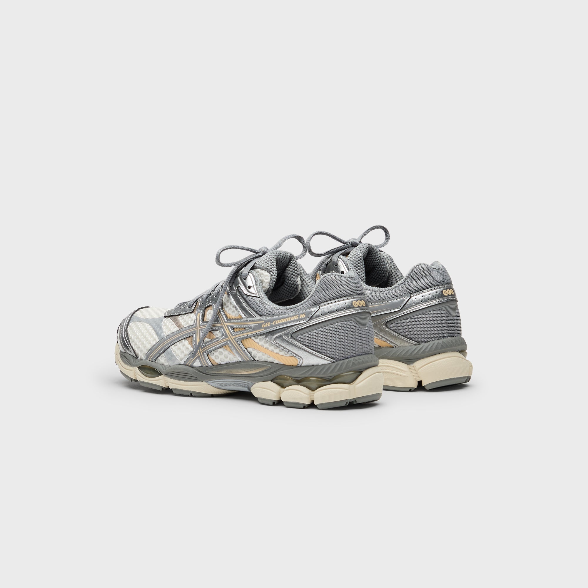 ASICS Gel-Cumulus 16 - Cream / Clay Grey