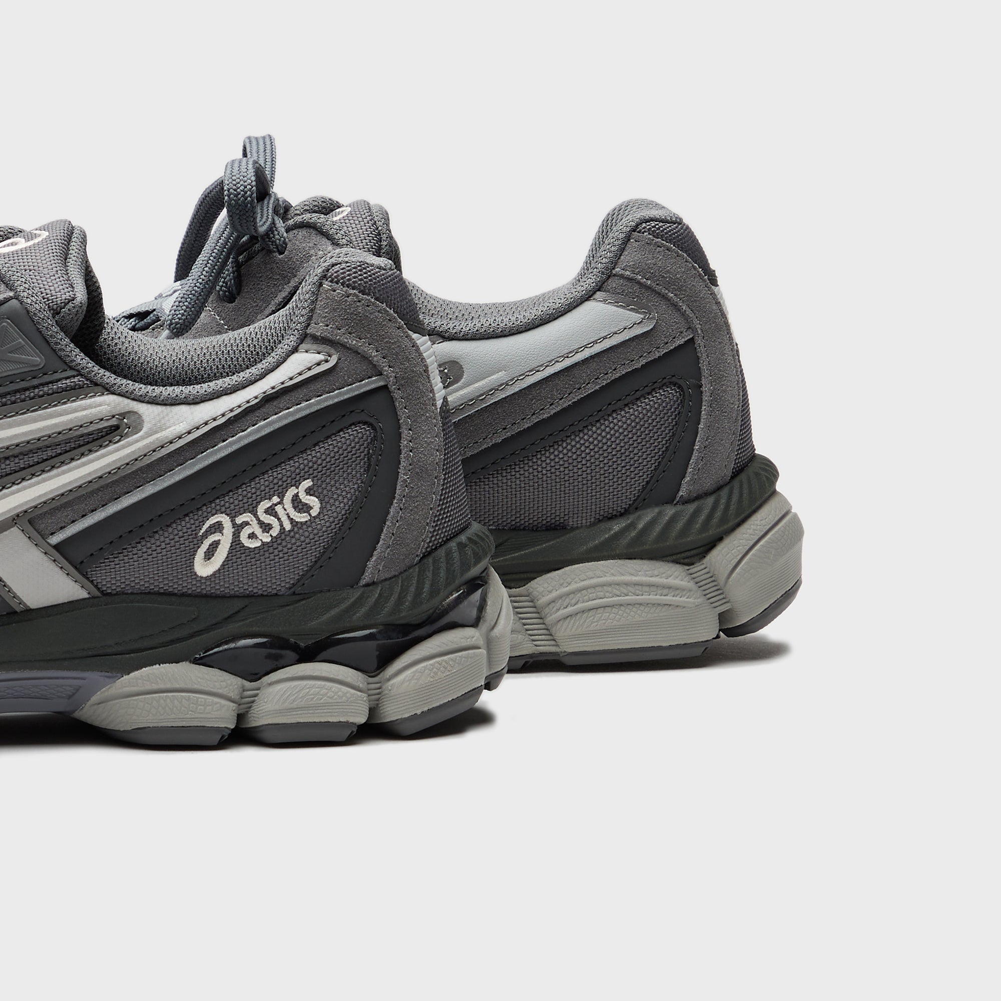 ASICS GEL-NYC 2055  - Carbon / Cement Grey