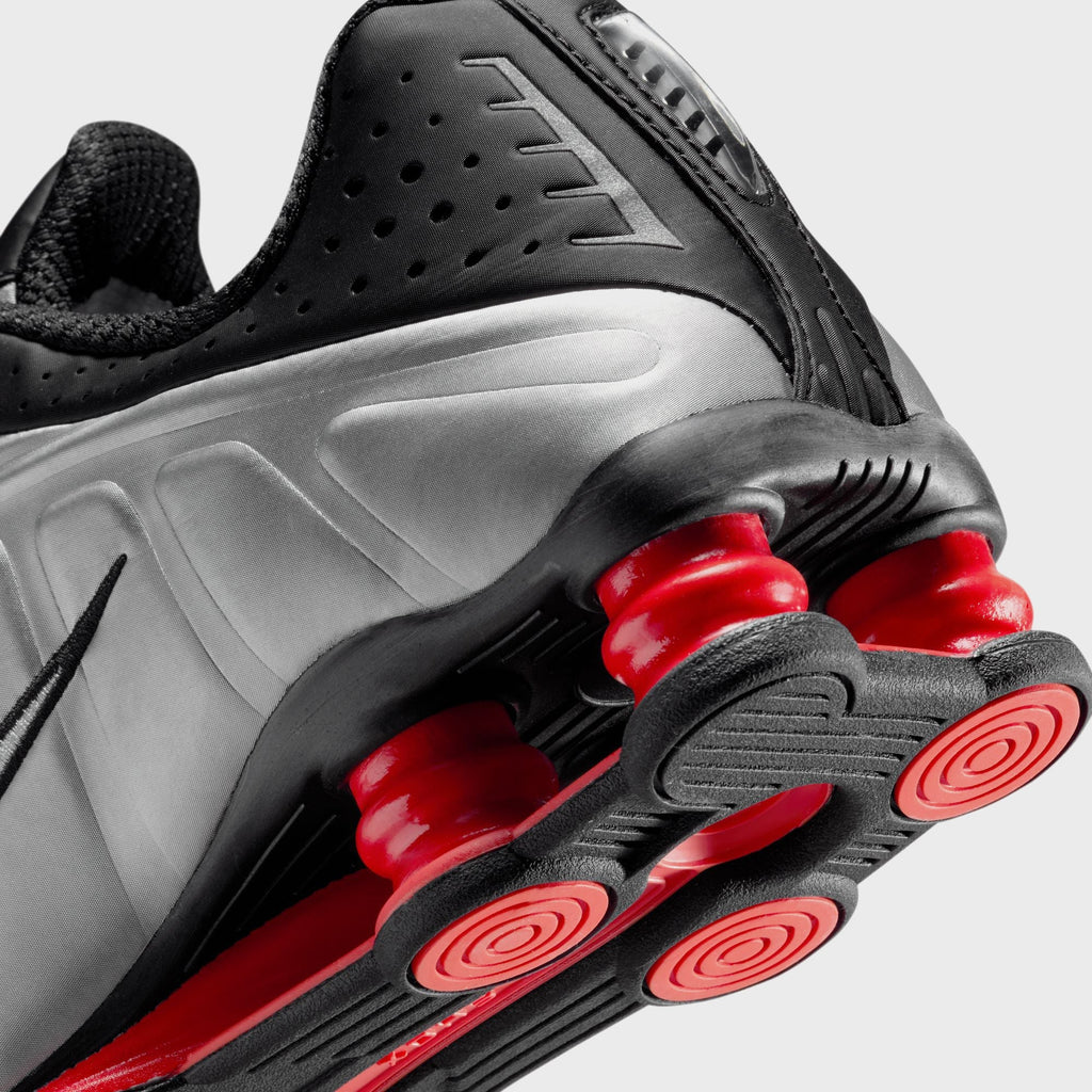 Nike Shox R4 - Black / Metallic Silver / Light Crimson