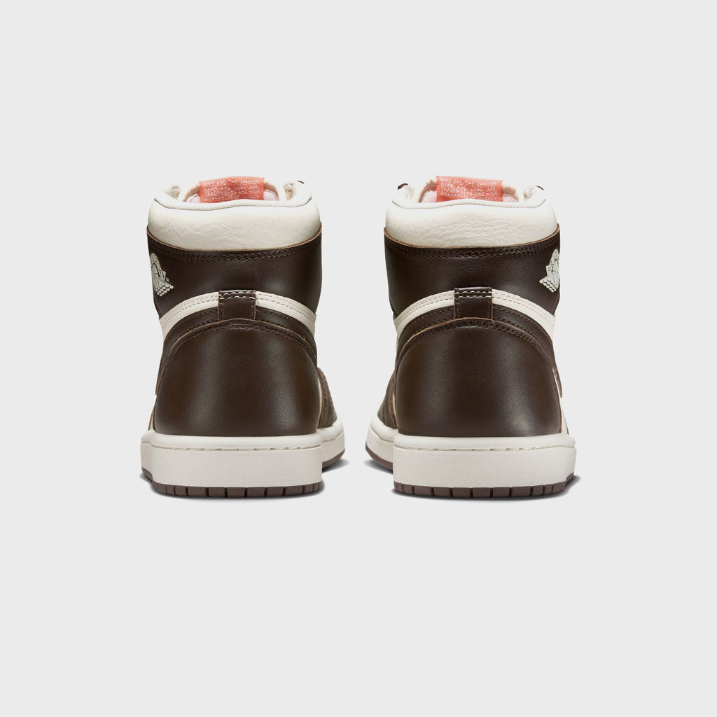 Nike WMNS Air Jordan 1 Retro High OG - Baroque Brown / Sail / Light Madder Root