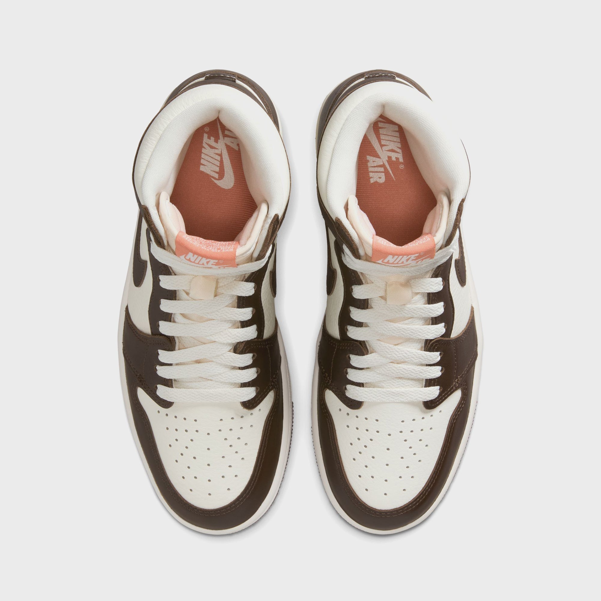 Nike WMNS Air Jordan 1 Retro High OG - Baroque Brown / Sail / Light Madder Root