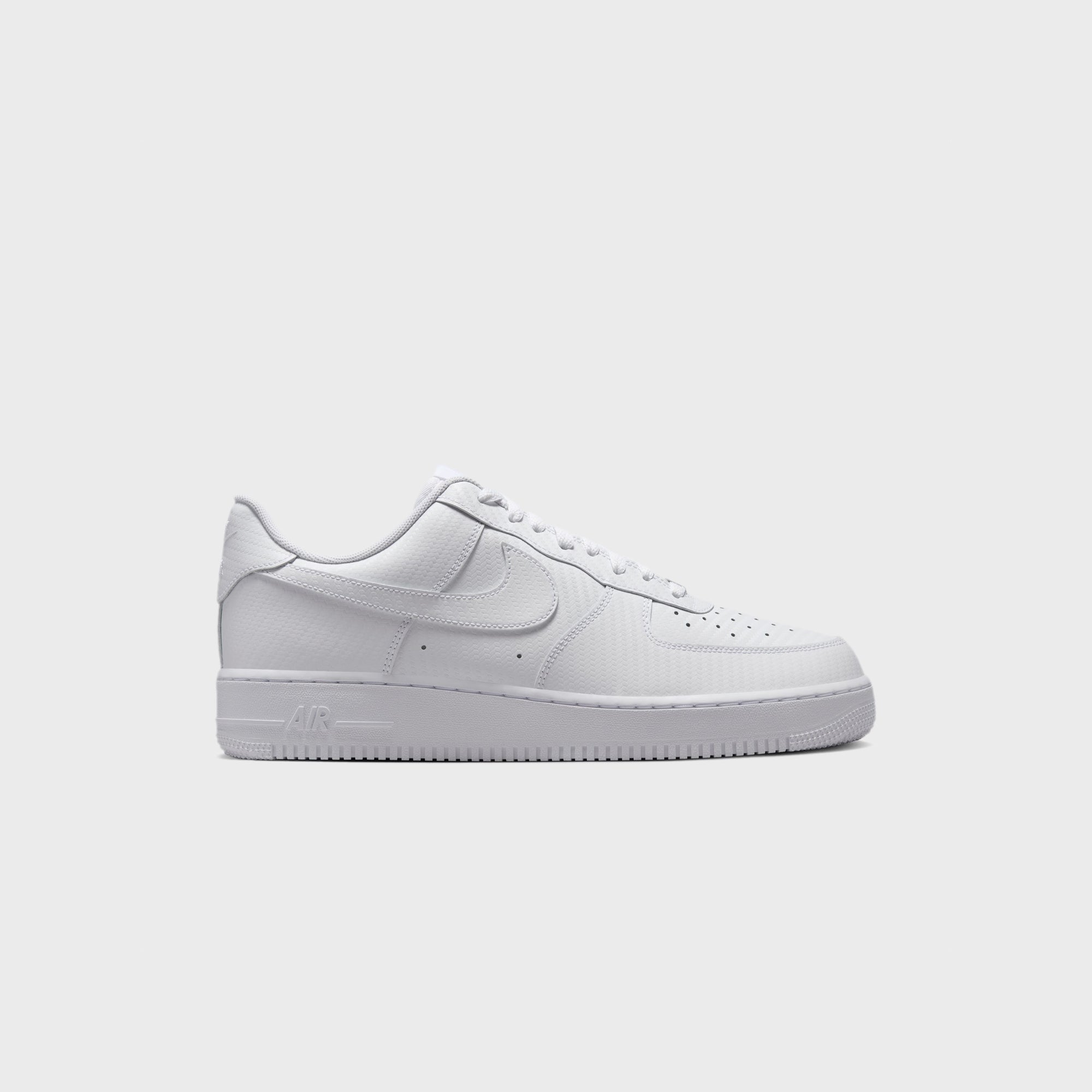 Nike Air Force 1 '07 LV8 - Carbon Fiber White / White