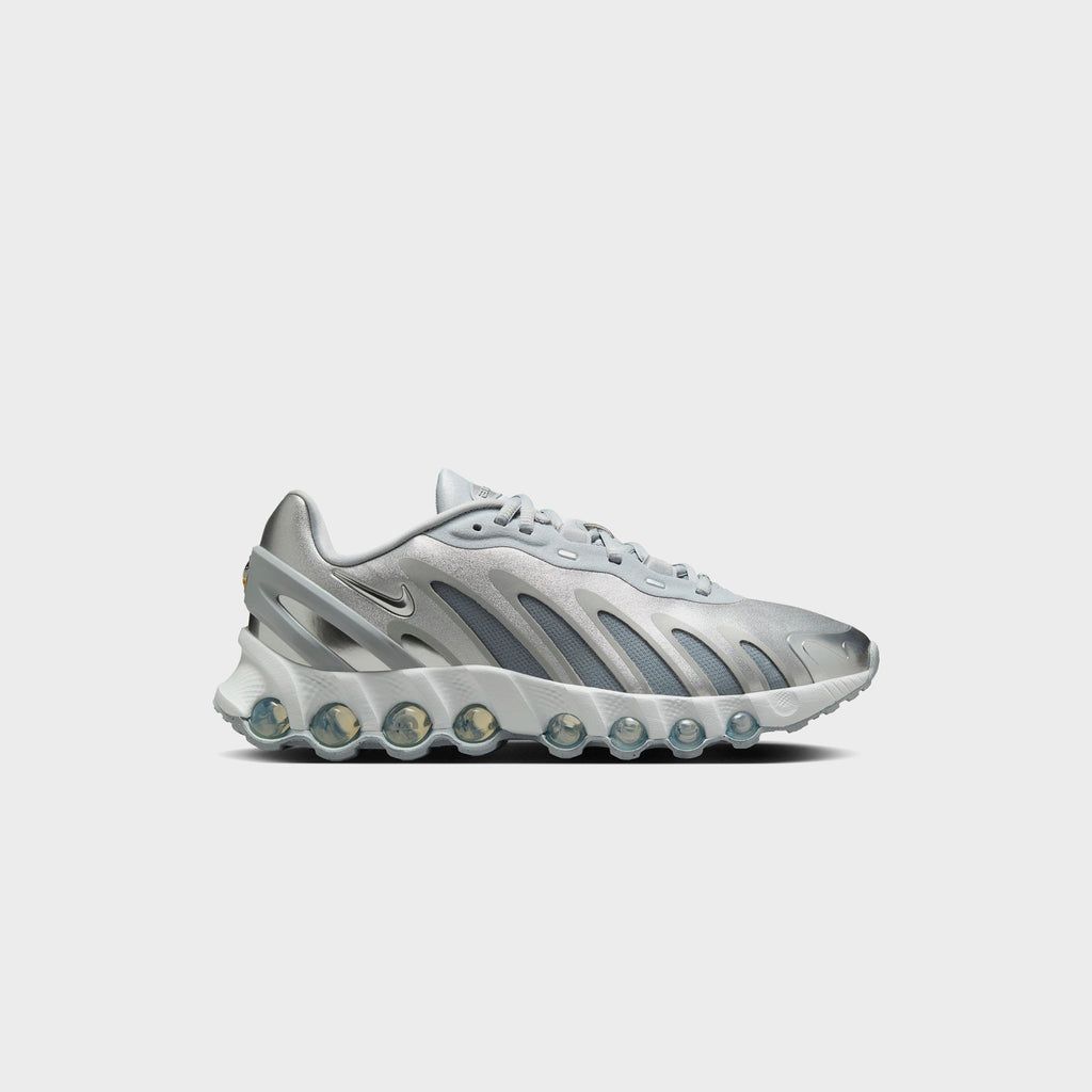 Nike WMNS Air Max Dn8 - Wolf Grey / Off-White / Metallic Silver