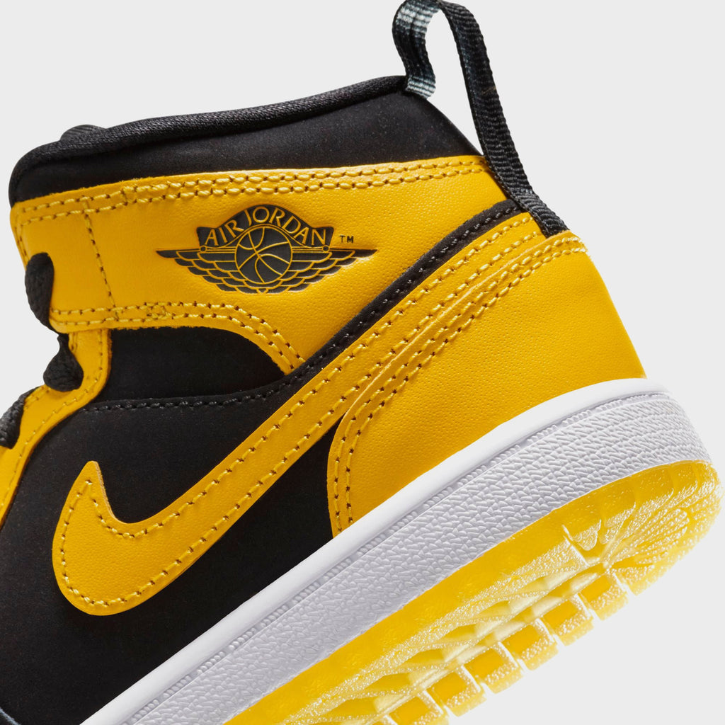 Nike Air Jordan 1 Mid Se - Black / White / Varsity Maize