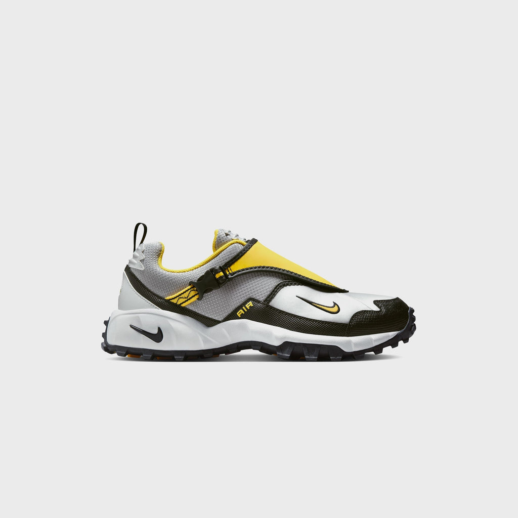 Nike ACG Phassad - Black / Yellow Zest / Metallic Silver