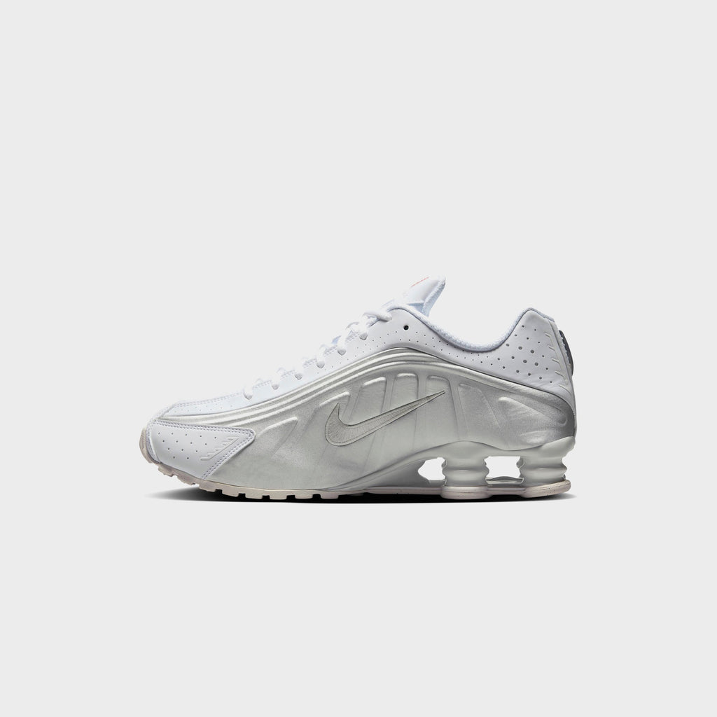 Nike Shox R4 - White / Metallic Silver / White / Bright Crimson