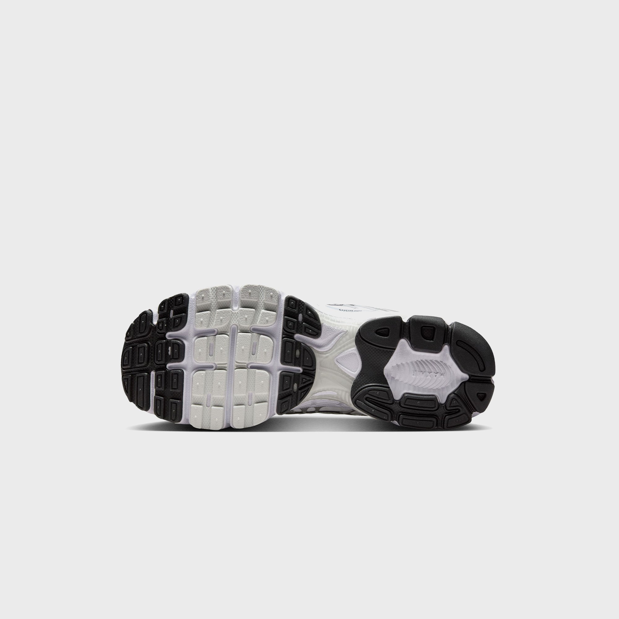 Nike WMNS Air Max Moto 2K - White / Photon Dust / Metallic Silver / Black