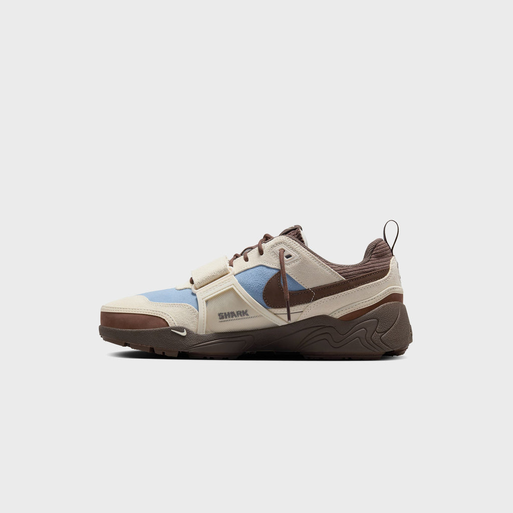 Nike x Travis Scott Nike Zoom Field Jaxx -  Leche Blue / Baroque Brown / Pale Ivory / Light Chocolate