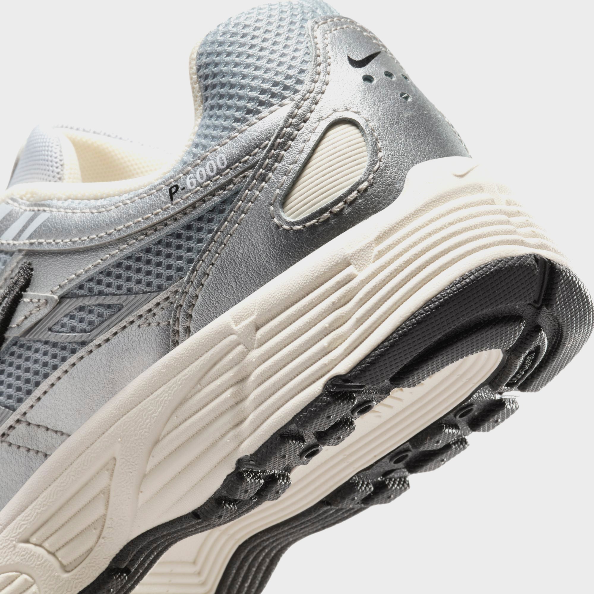 Nike P-6000 - Metallic Silver / Black / Pale Ivory