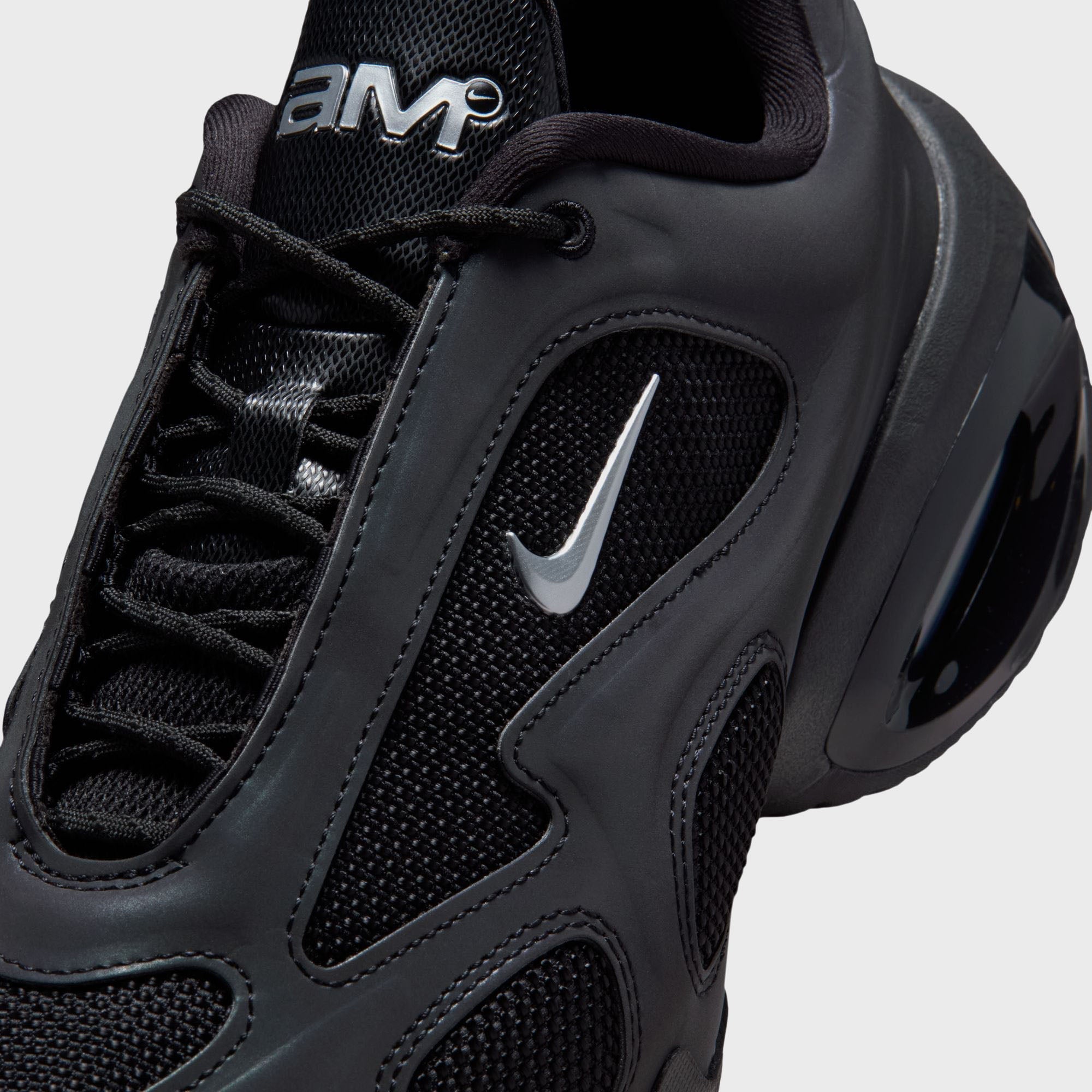 Nike WMNS Air Max Muse - Reflective Black / Metallic Silver