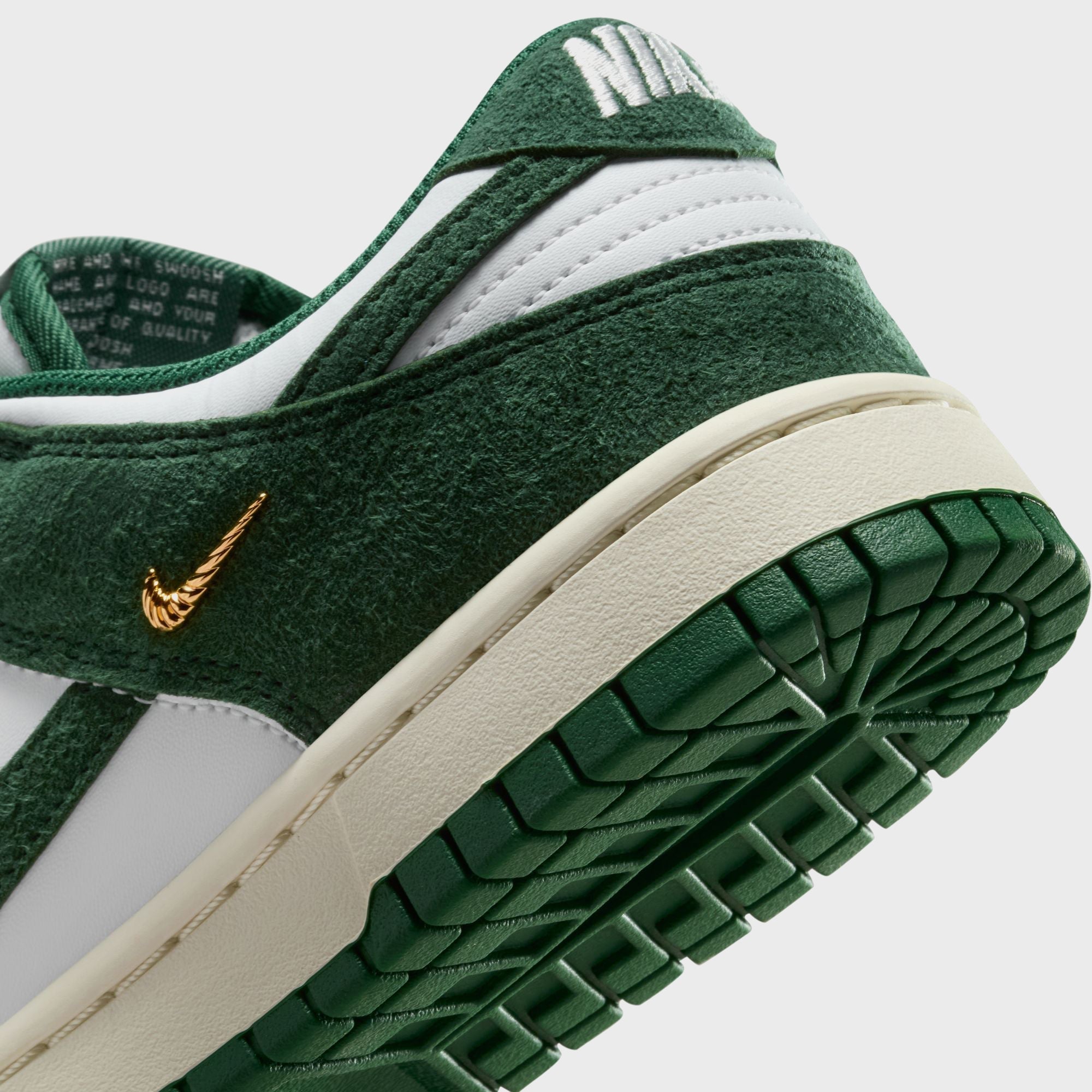 Nike WMNS Dunk Low - Summit White / Gorge Green / Sail