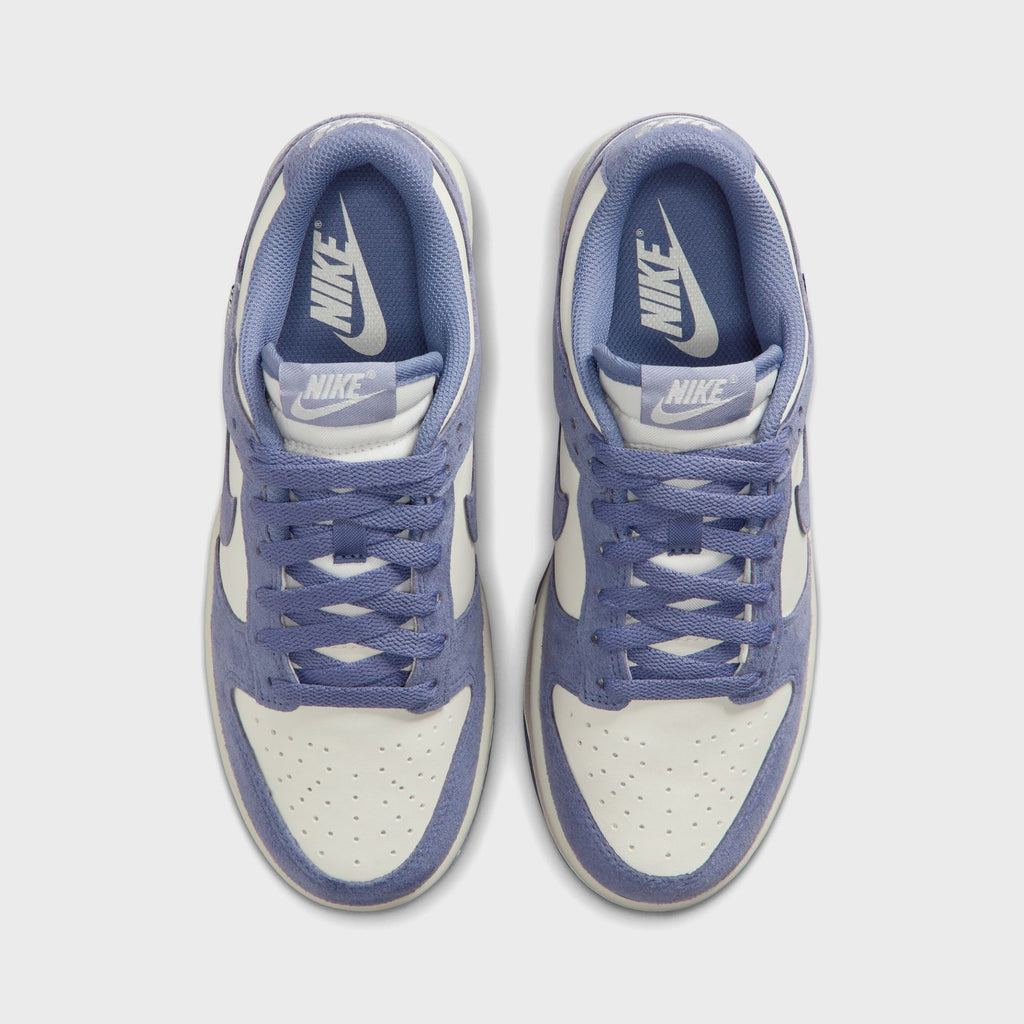 Nike WMNS Dunk Low - Sail / World Indigo / Metallic Silver