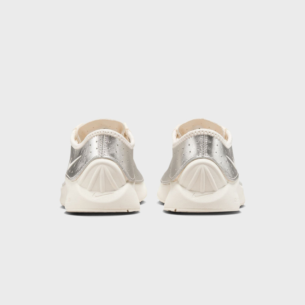 Nike WMNS Air Superfly - Pale Ivory / Metallic Silver