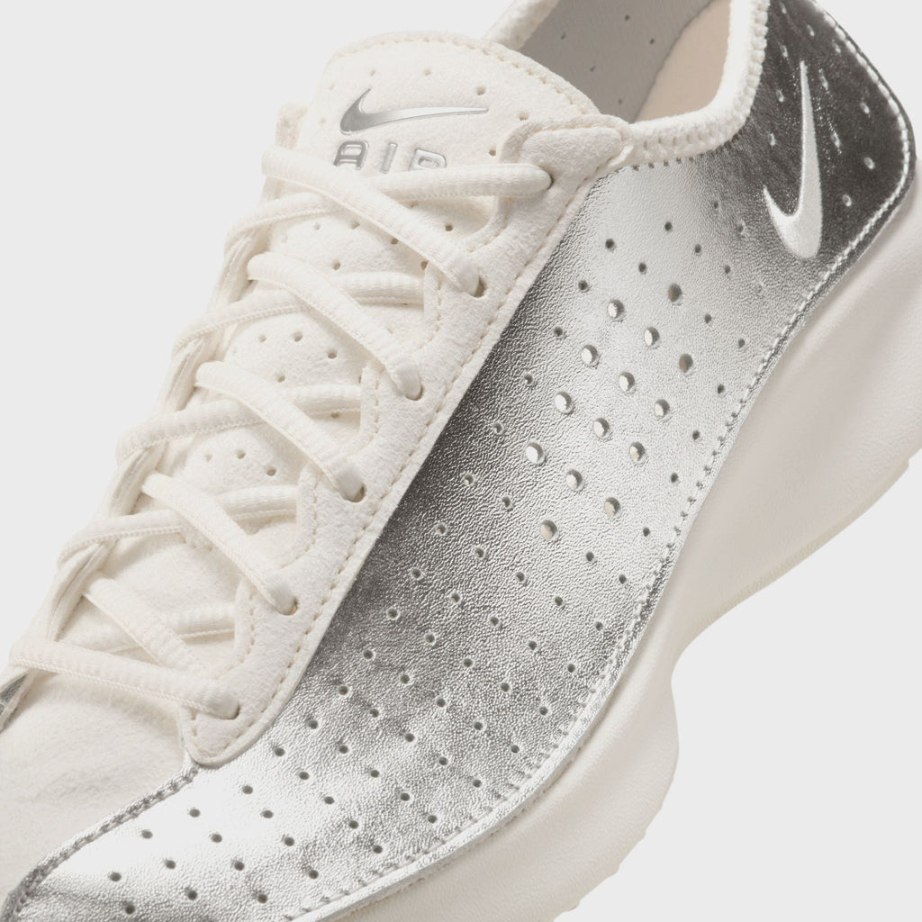 Nike WMNS Air Superfly - Pale Ivory / Metallic Silver