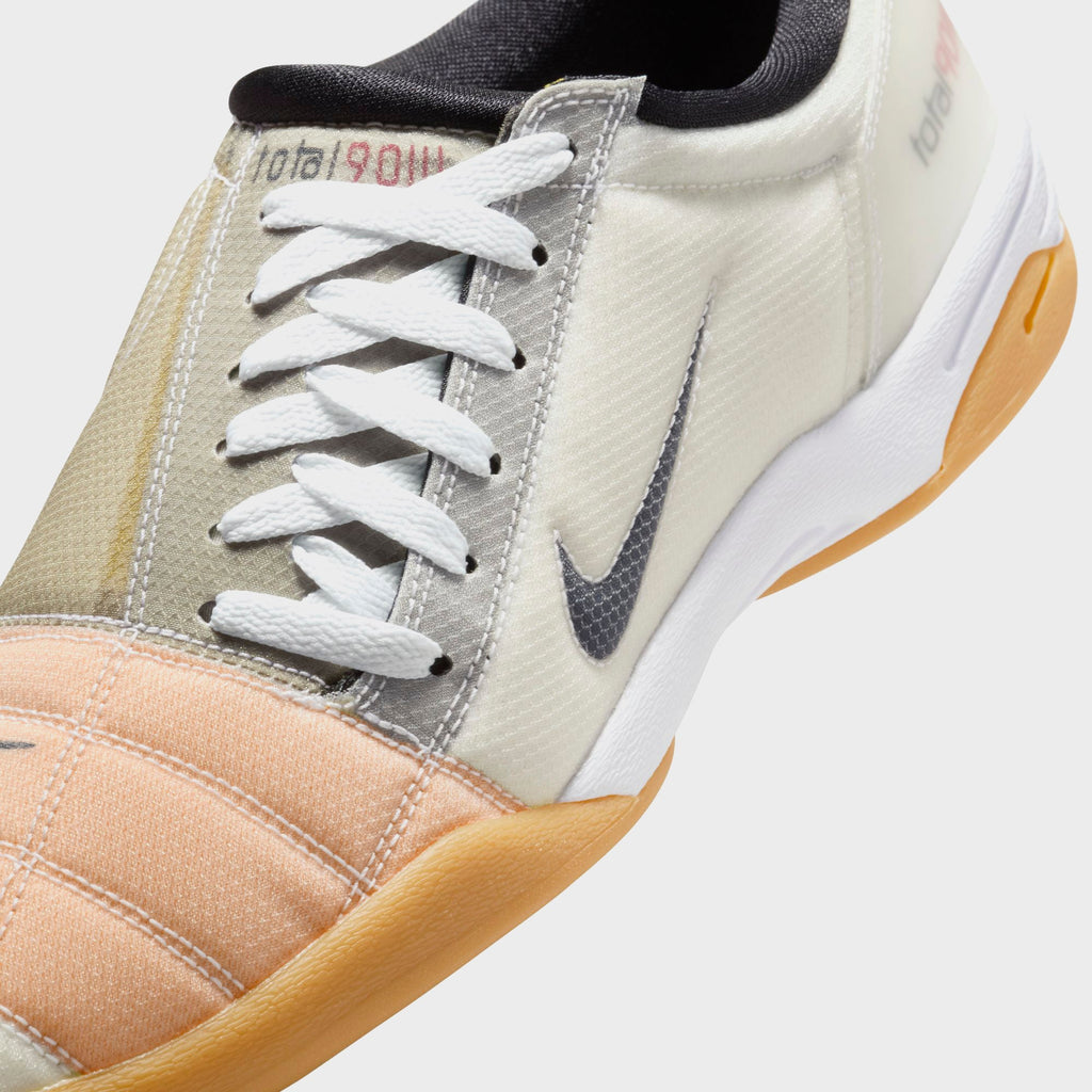 Nike Total 90 3 SP - White / Black / Gum