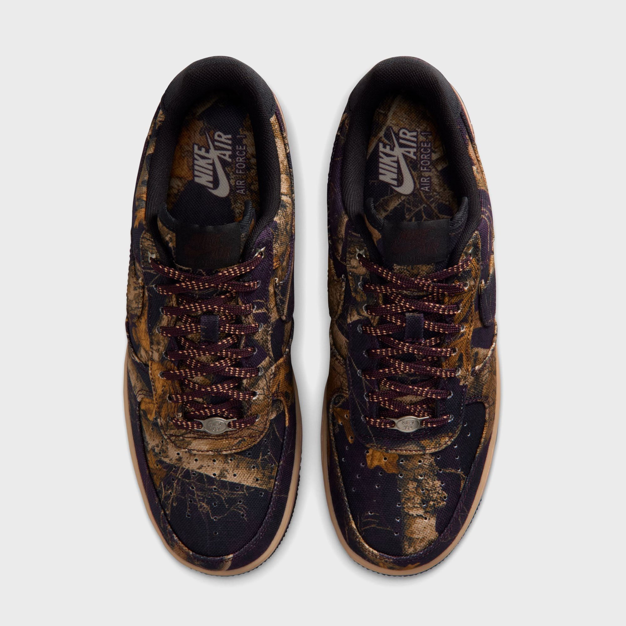 Nike Air Force 1 '07 - Off Noir / Multi-Color / Gum Yellow