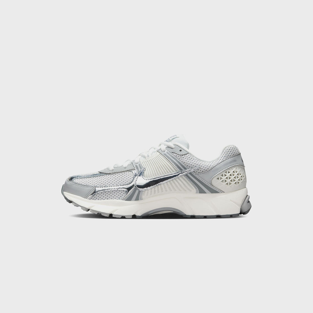 Nike Zoom Vomero 5 - Summit White / Metallic Silver