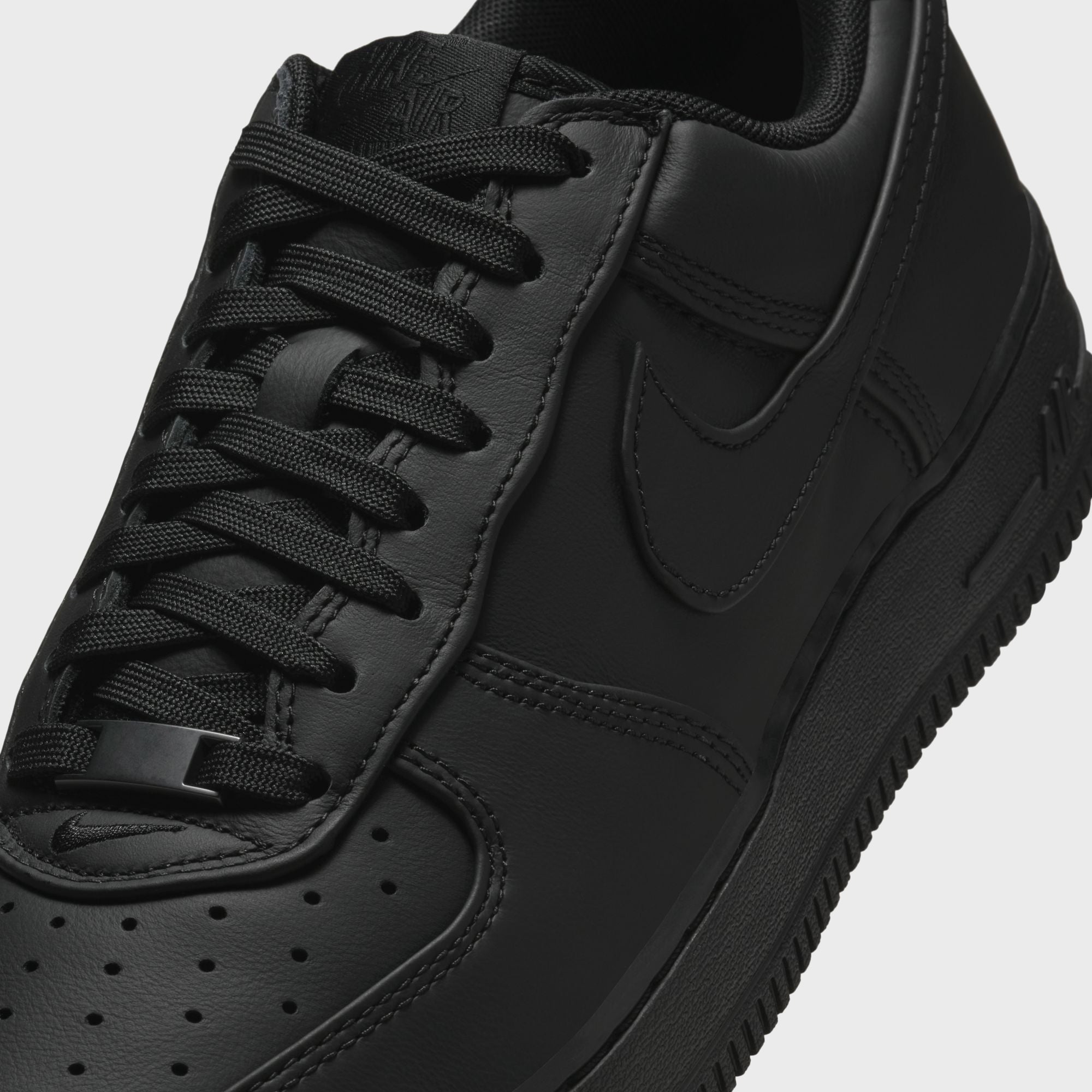 Nike Air Force 1 Low Retro PRM - Black