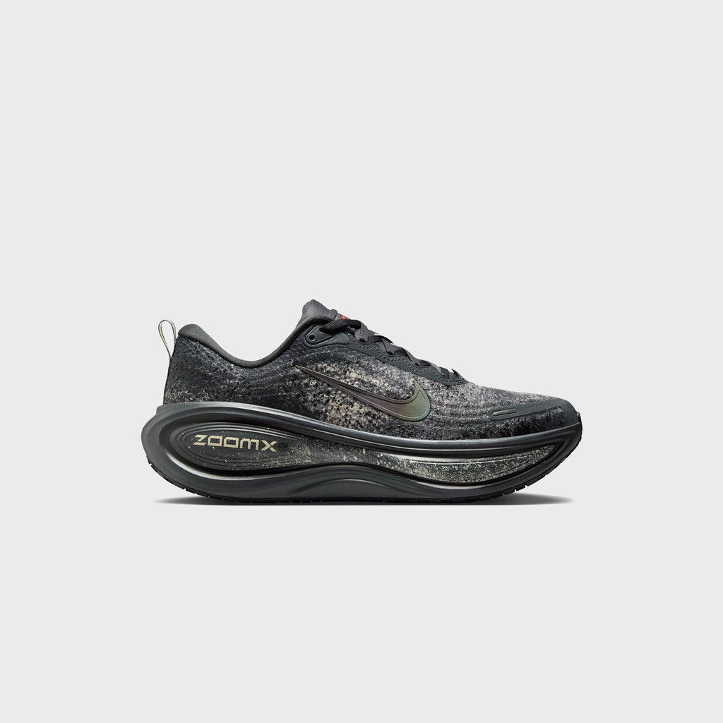 Nike Vomero Plus - Anthracite / Oatmeal / Volt / Black