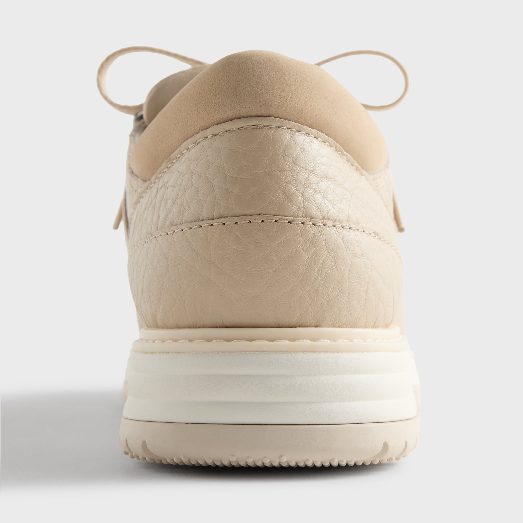 8th St by Ronnie Fieg for Clarks Originals & the New York Yankees Sunderland - Light Sand
