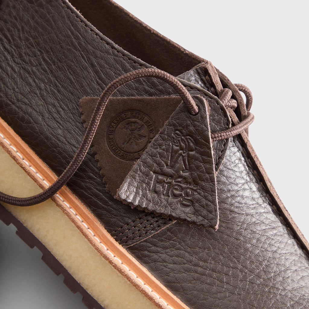 8th St by Ronnie Fieg for Clarks Originals Trek King - Coffee