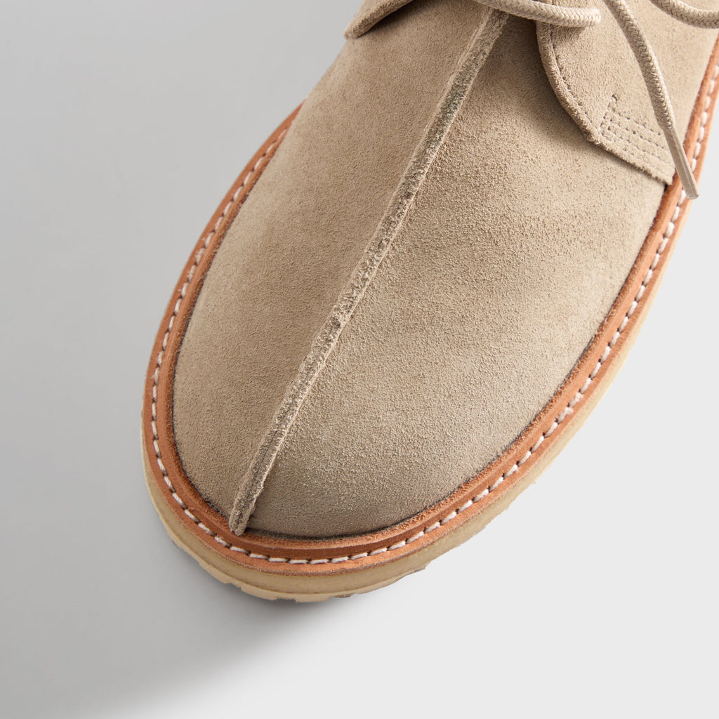 8th St by Ronnie Fieg for Clarks Originals Trek King - Sand Suede