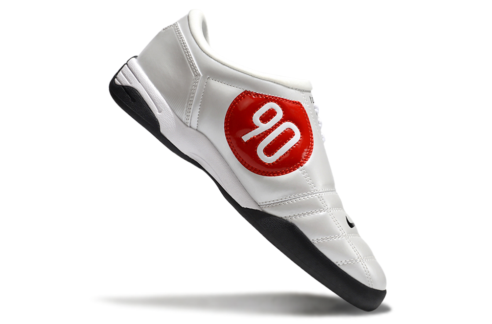 Nike T90 IC