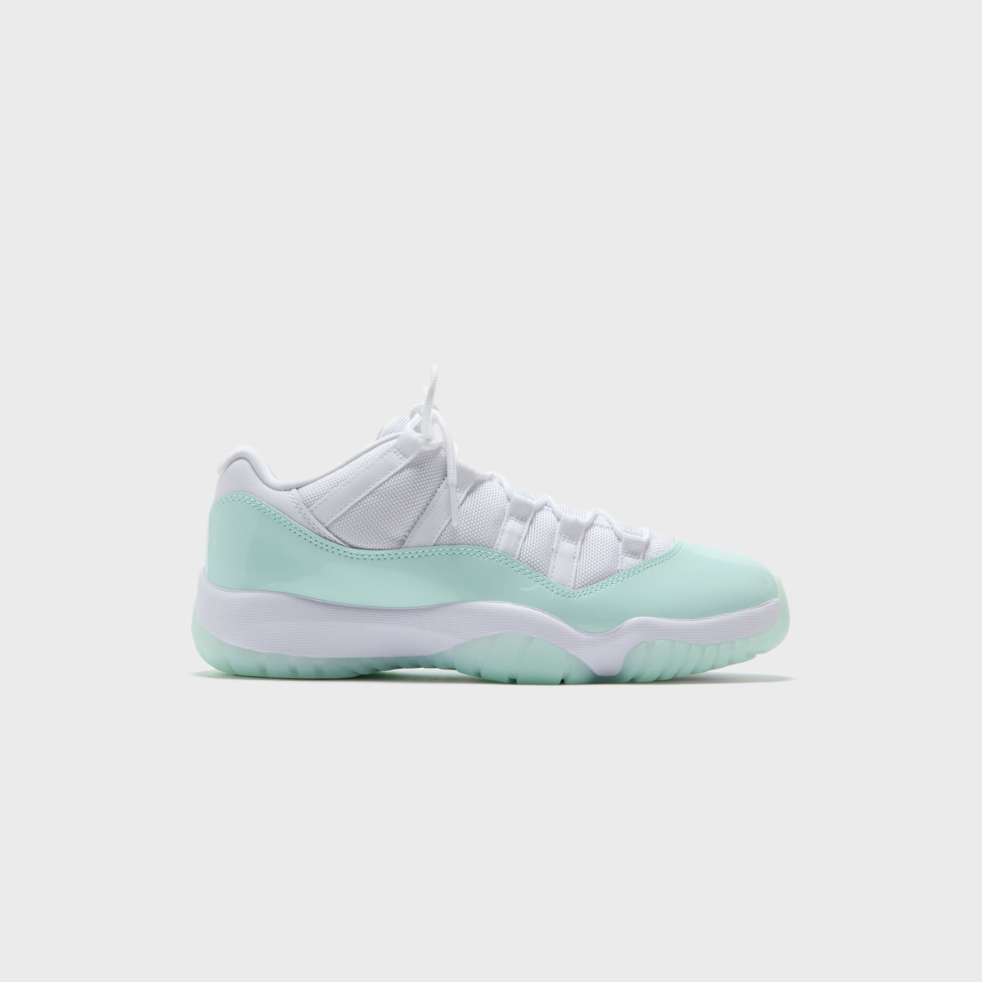 Jordan Air Jordan 11 Retro Low - White / Igloo
