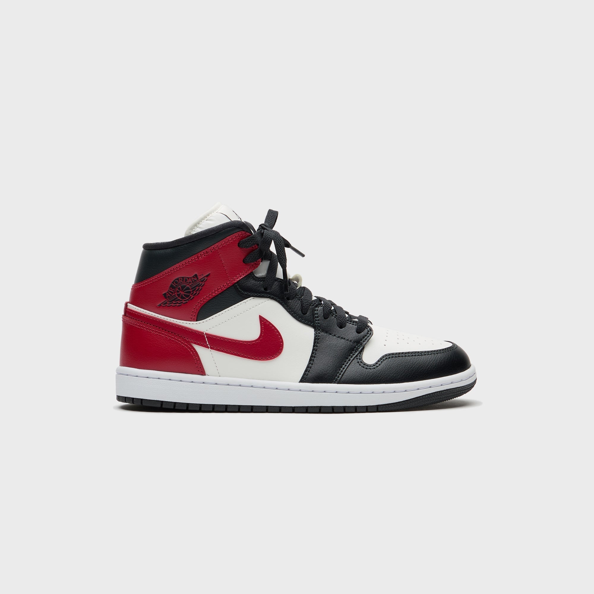 Jordan Air Jordan 1 Mid - Sail / Gym Red / Off Noir / White