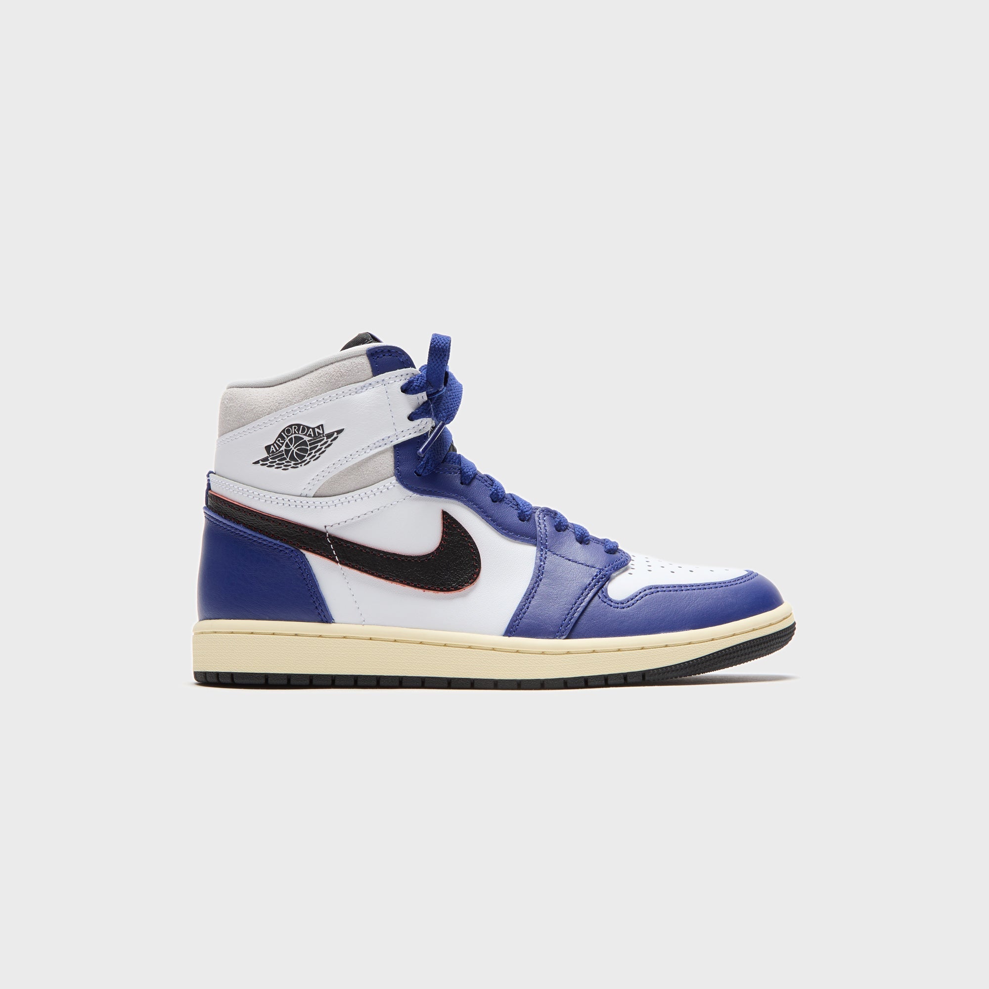 Jordan Air Jordan 1 Retro High OG -  White / Black / Neutral Grey / Deep Royal Blue / Muslin