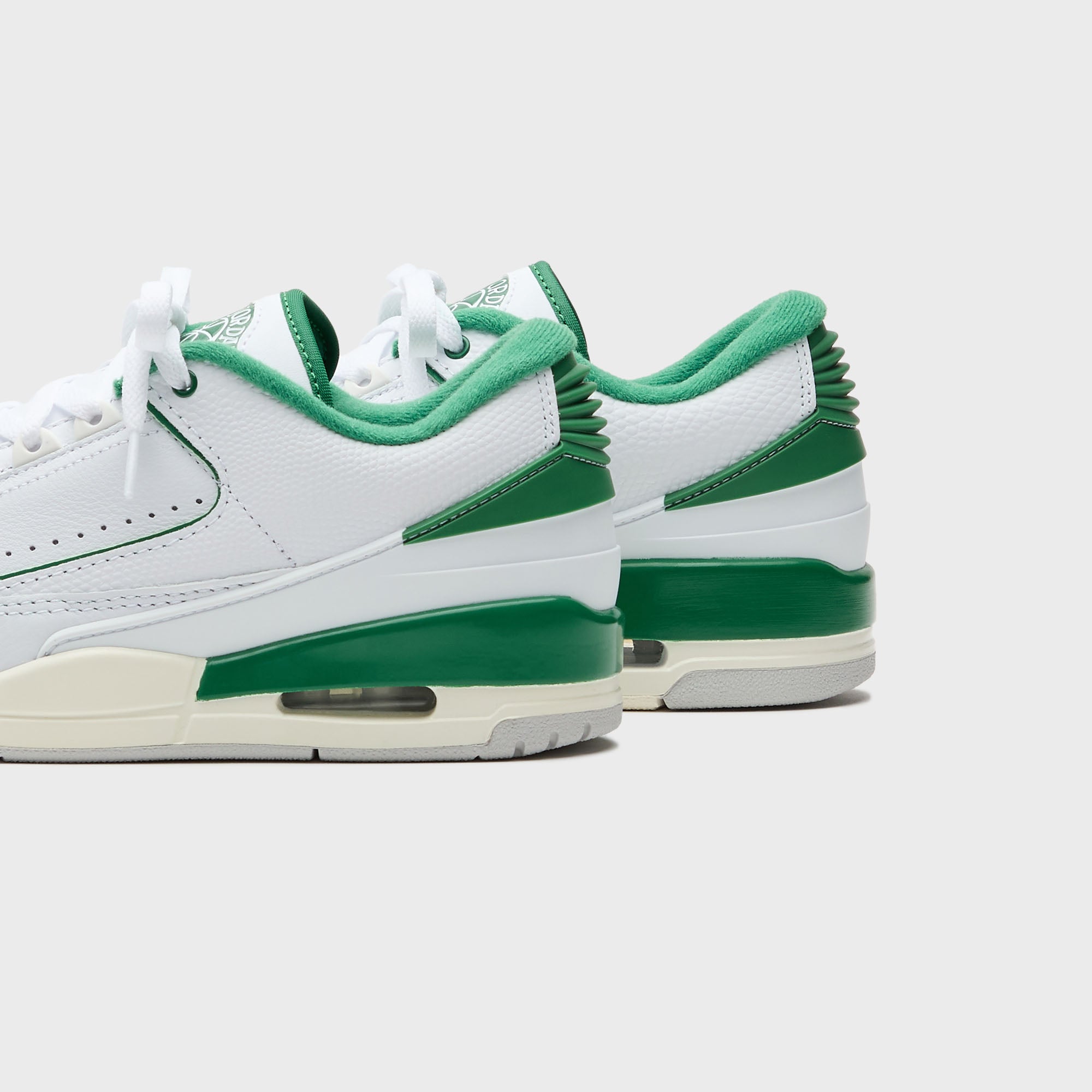 Jordan 2/3 - White / Pine Green / Sail / Neutral Grey