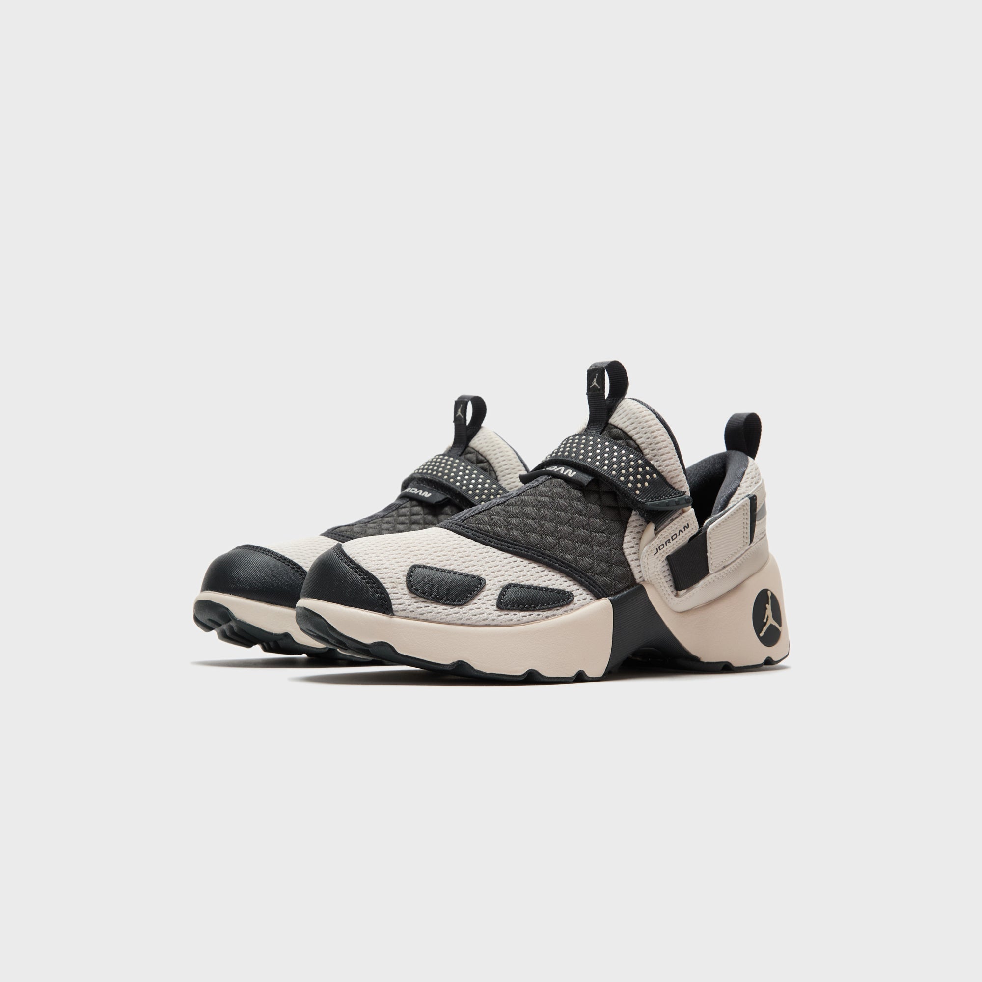 Jordan WMNS Jordan Trunner LX - Light Orewood Brown / Anthracite