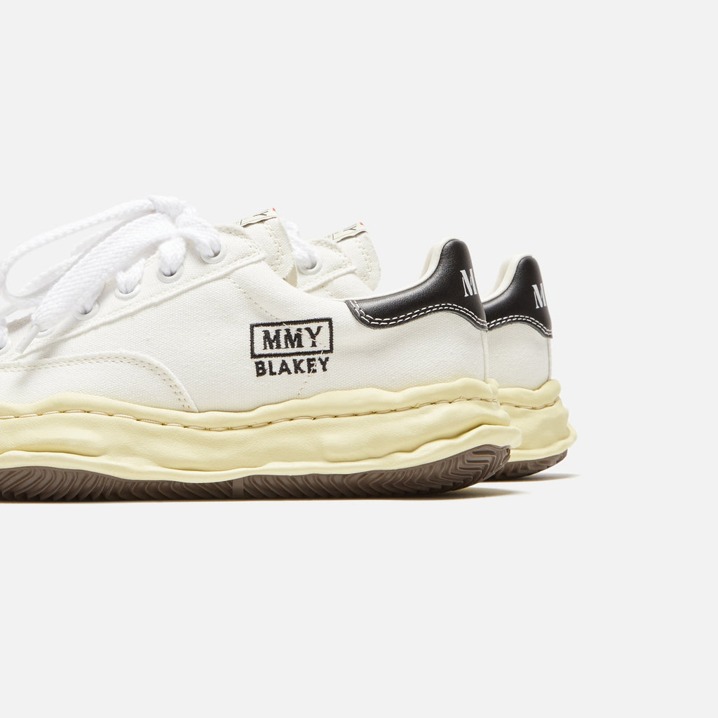Mihara Yasuhiro Blakey Low - White