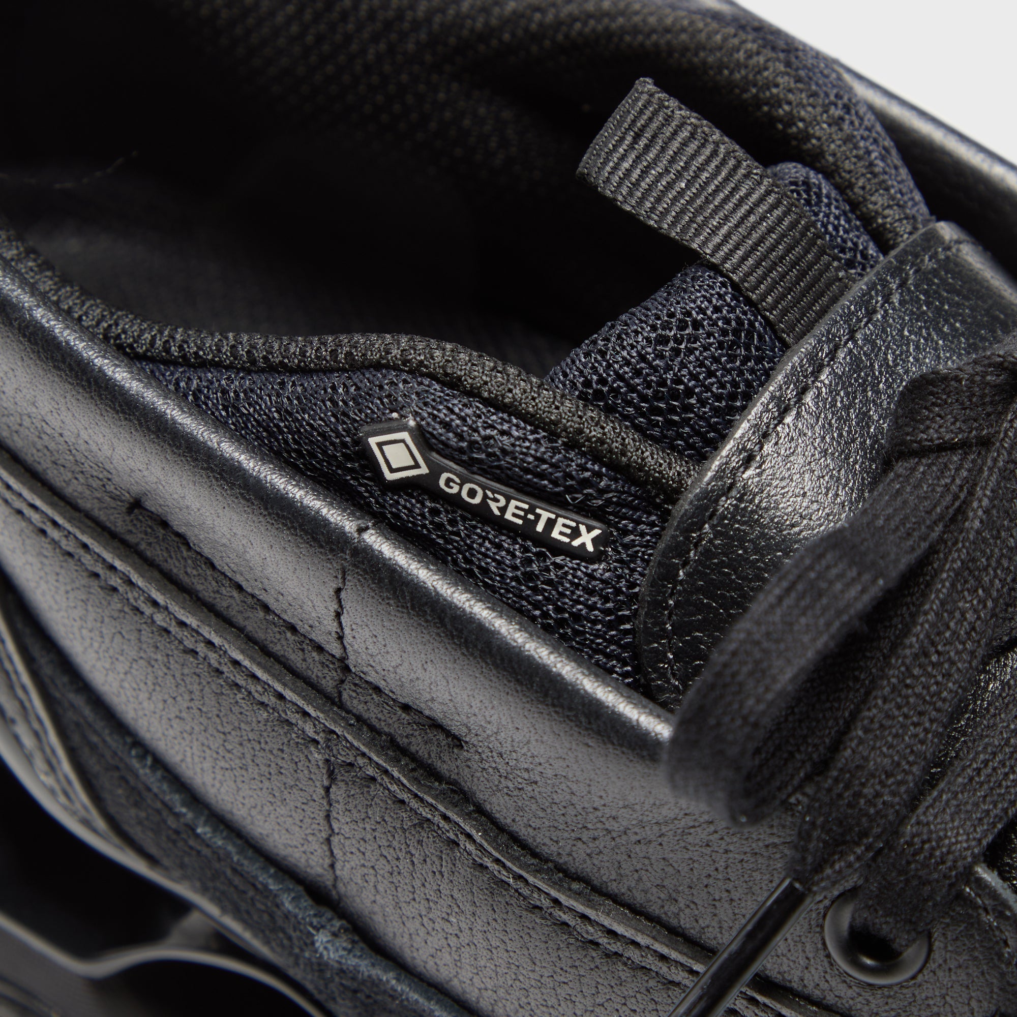 Mizuno Wave Prophecy MOC GTX - Triple Black