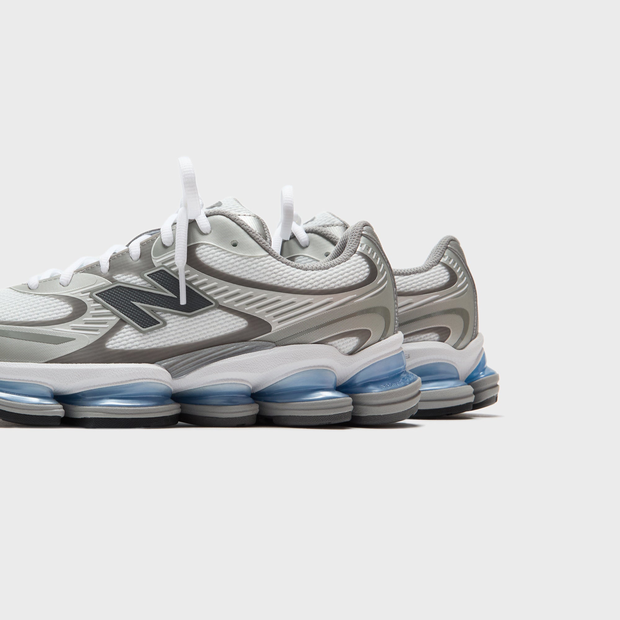 New Balance ABZORB 2000 - White / Grey