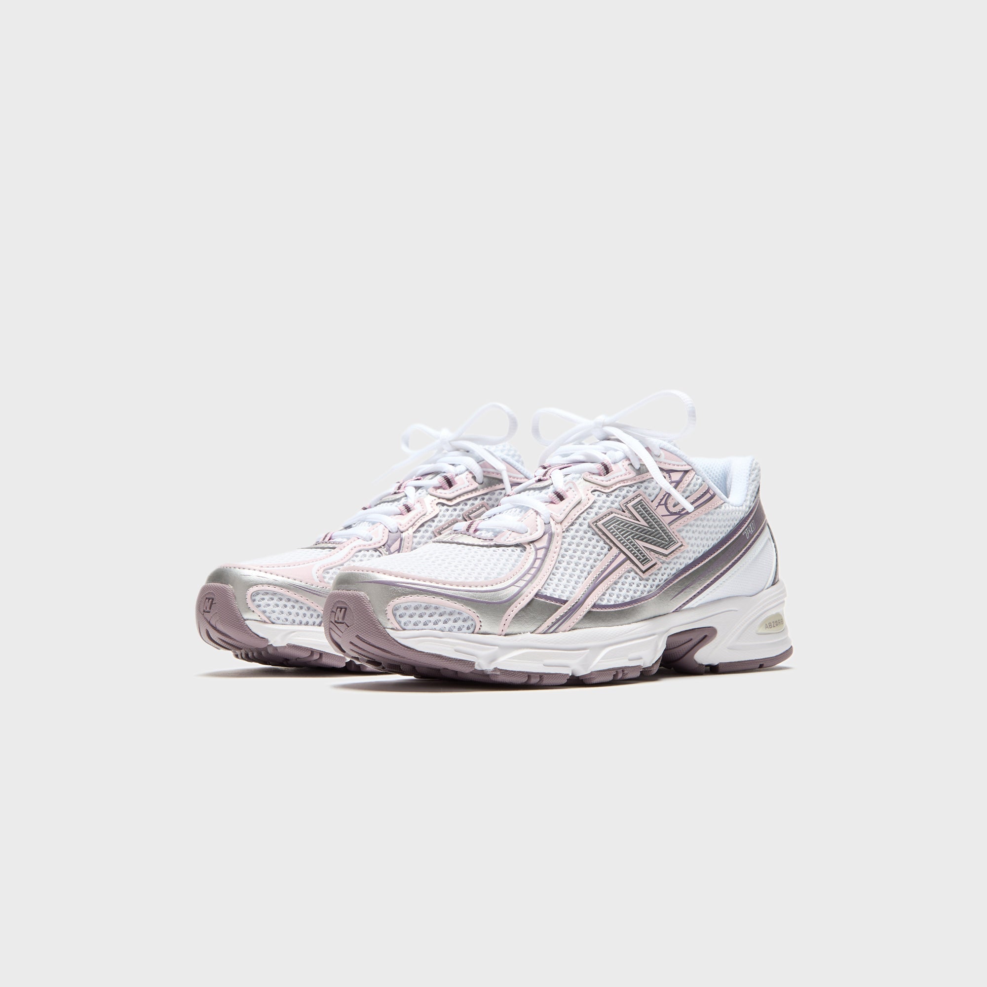 New Balance 740 - Rose Sugar