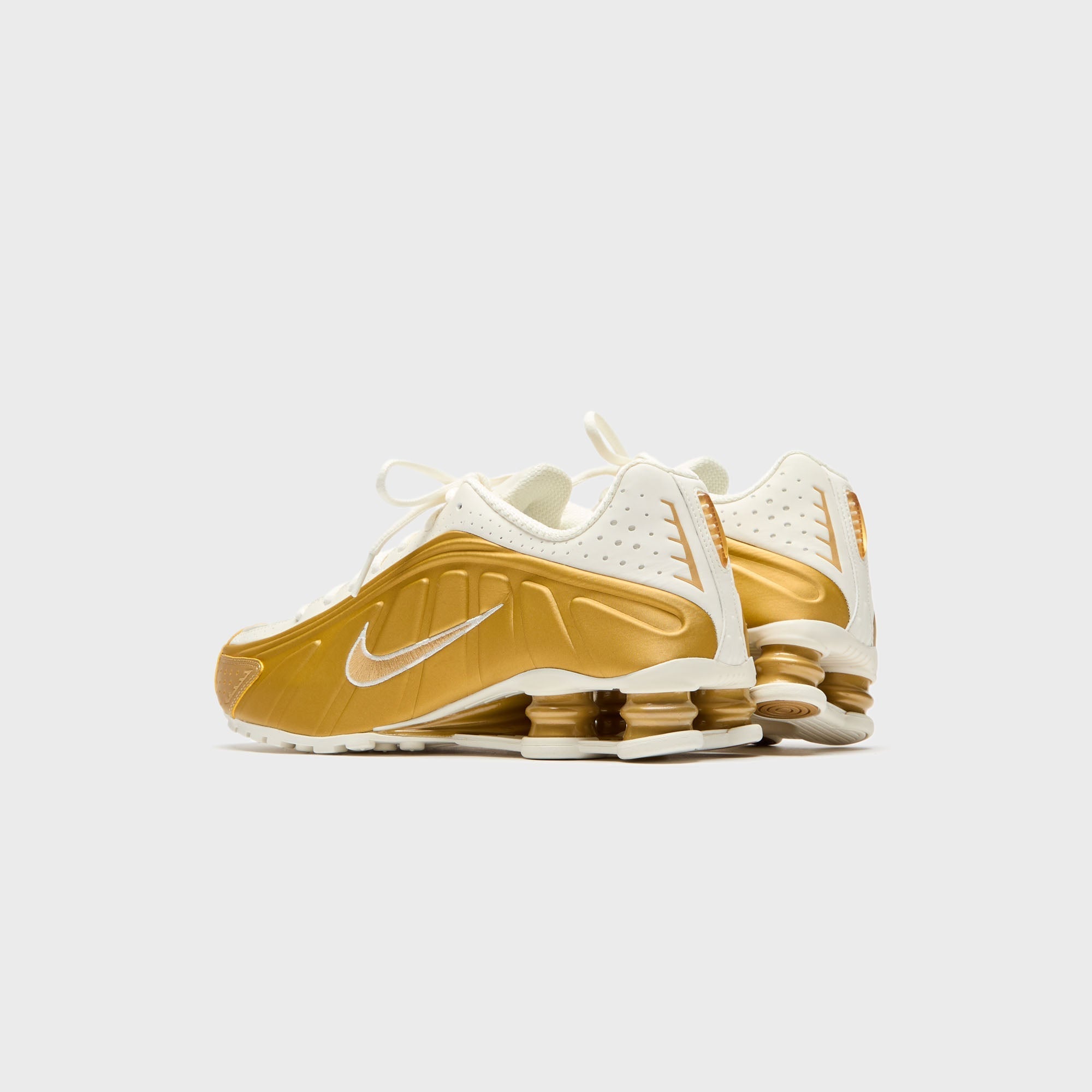 Nike Shox R4 - Soft Pearl / Metallic Gold