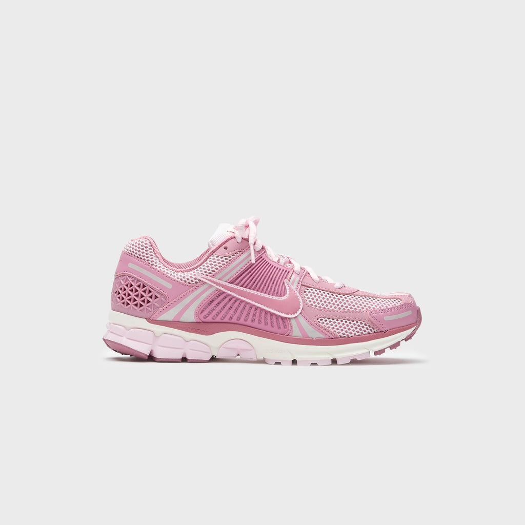 Nike WMNS Zoom Vomero 5 - Elemental Pink / Desert Berry