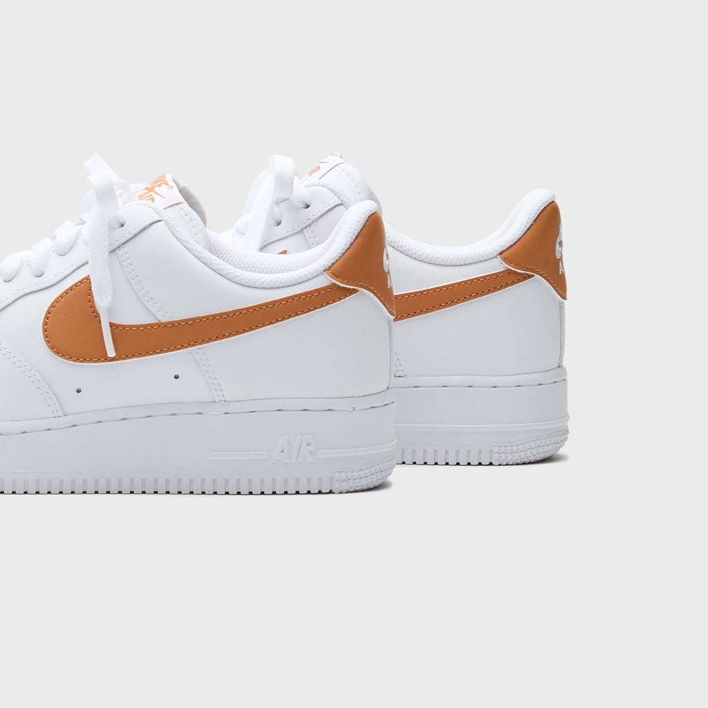 Nike Air Force 1 '07 Ess - Monarch / White