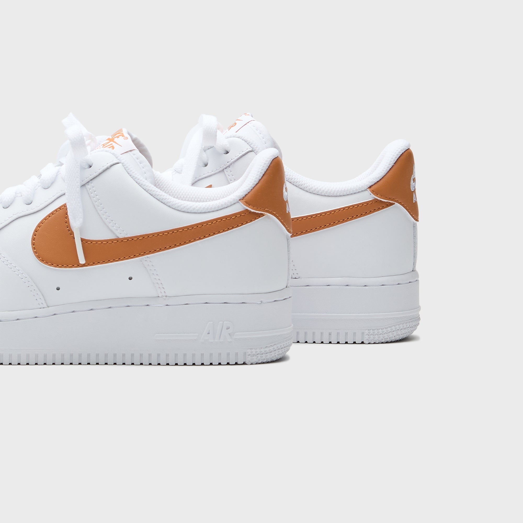 Nike Air Force 1 '07 Ess - Monarch / White