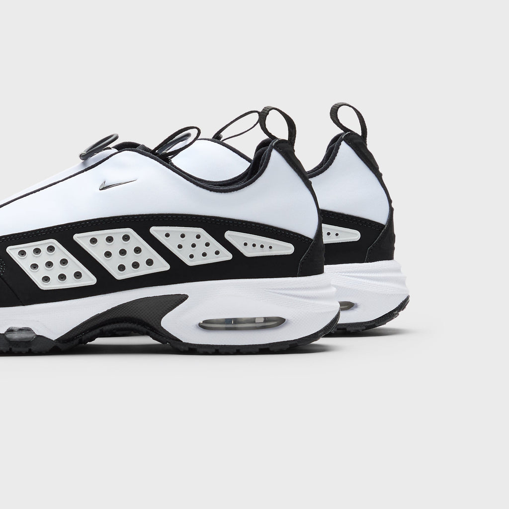 Nike WMNS Air Max SNDR - White / Black