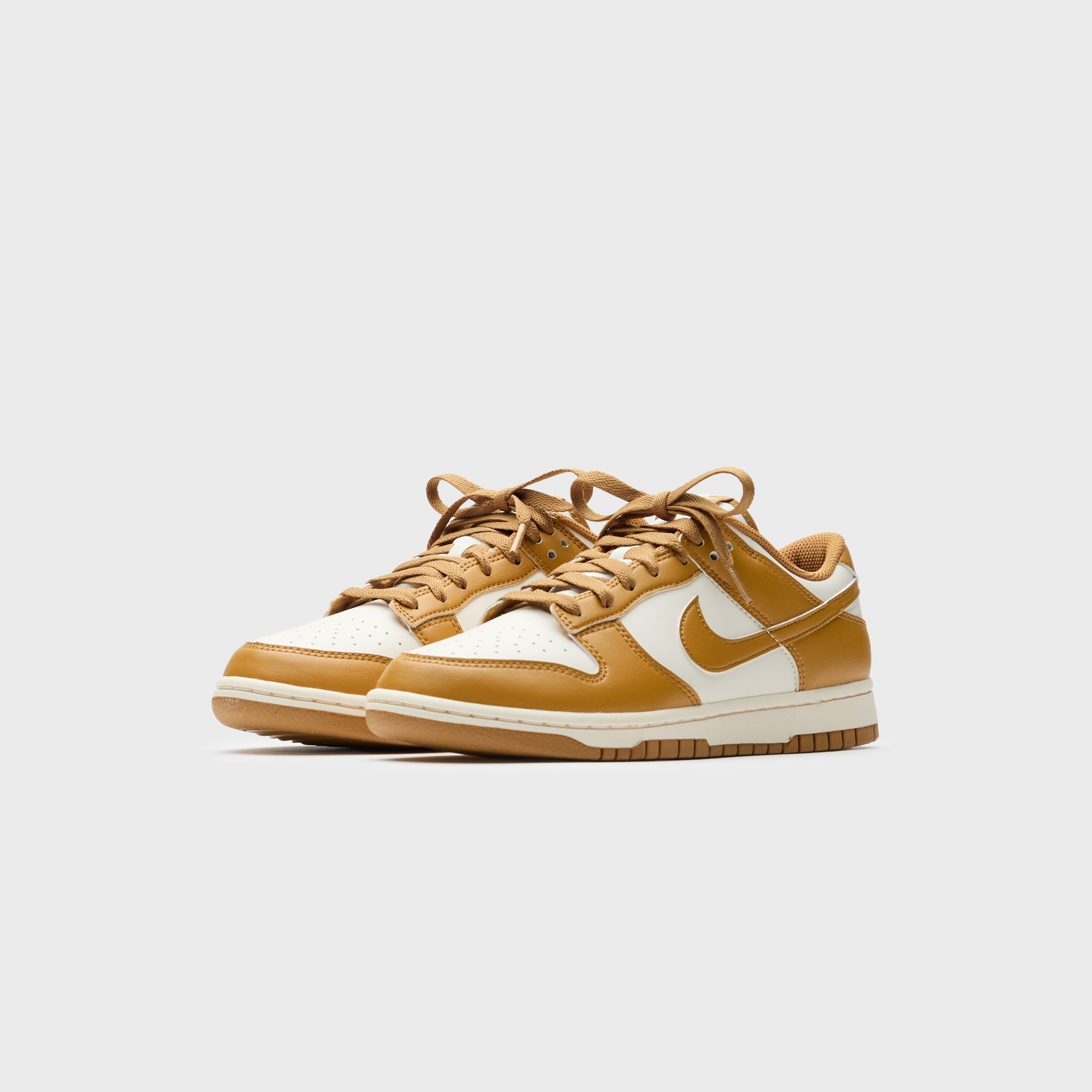 Nike Dunk Low Retro - Pale Ivory / Wheat